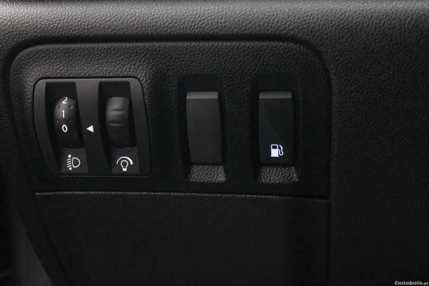 Renault Mégane GRANTOUR E-TECH 1.6 PLUG-IN (AUTO) — fotografia 38