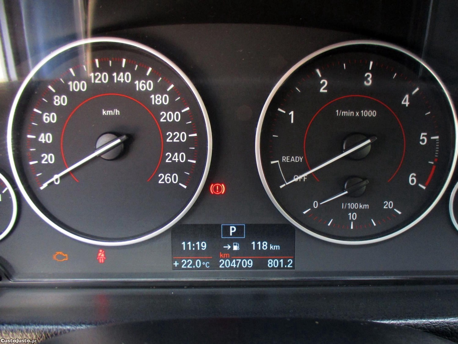 BMW 318 d GT Auto Sport . — fotografia 12