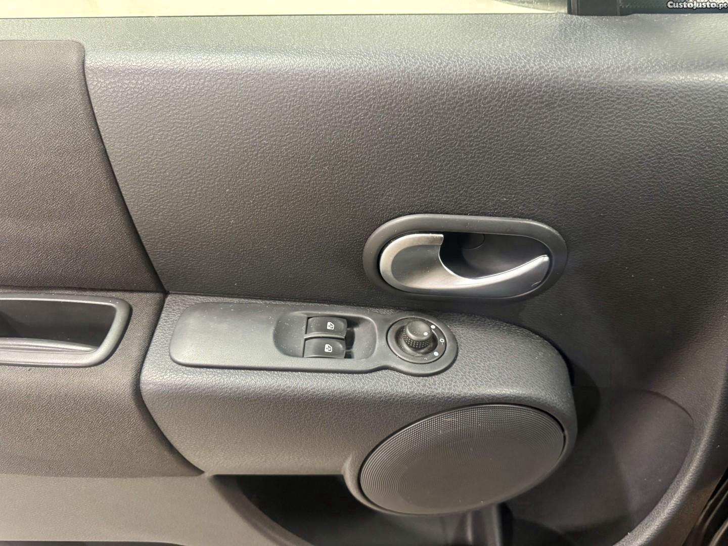 Renault Modus 1.2 Confort Expression — fotografia 8