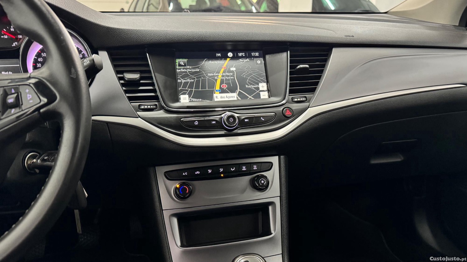 Opel Astra 1.5 D DESIGN TECH S/S — fotografia 4