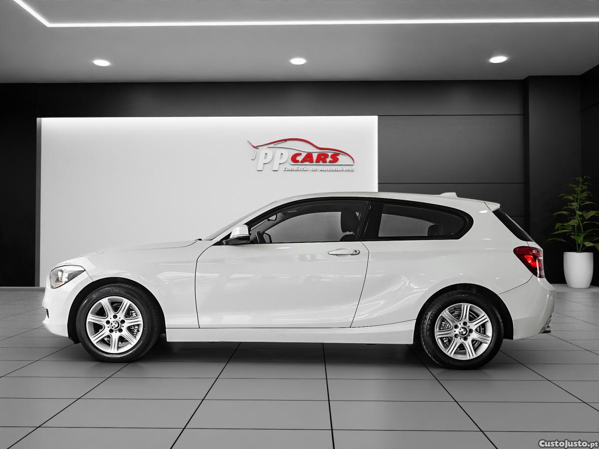 BMW 114 i — fotografia 7