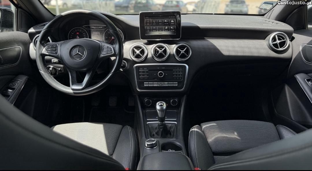 Mercedes-Benz A 180 180 D - 16 foto 3