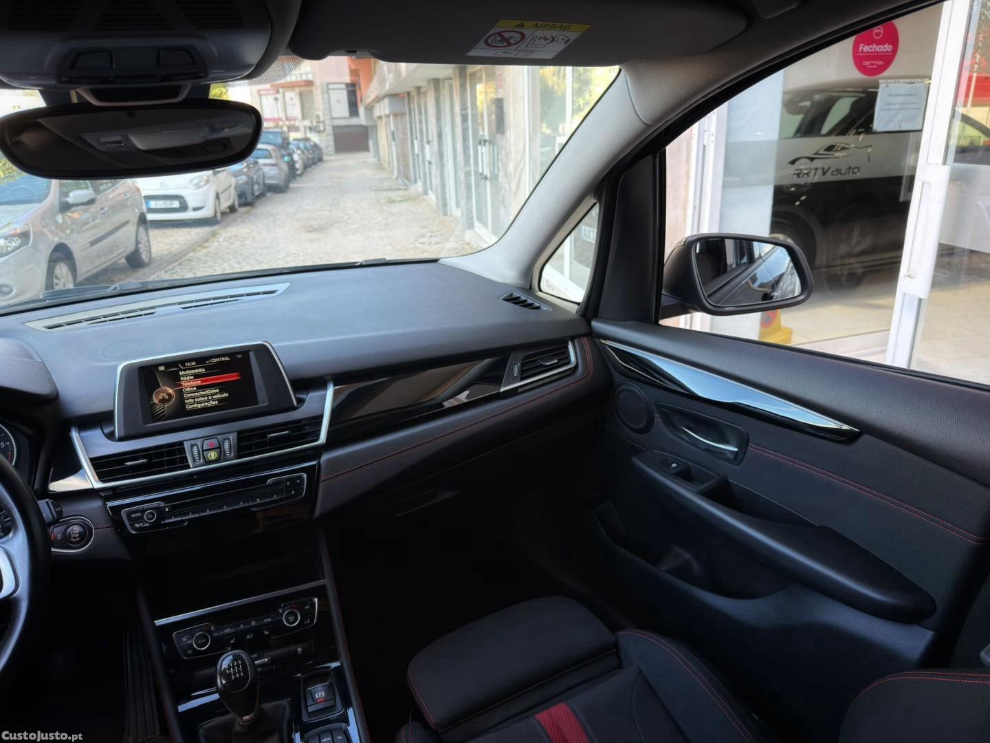 BMW 216 Gran Tourer d Line Sport — fotografia 3