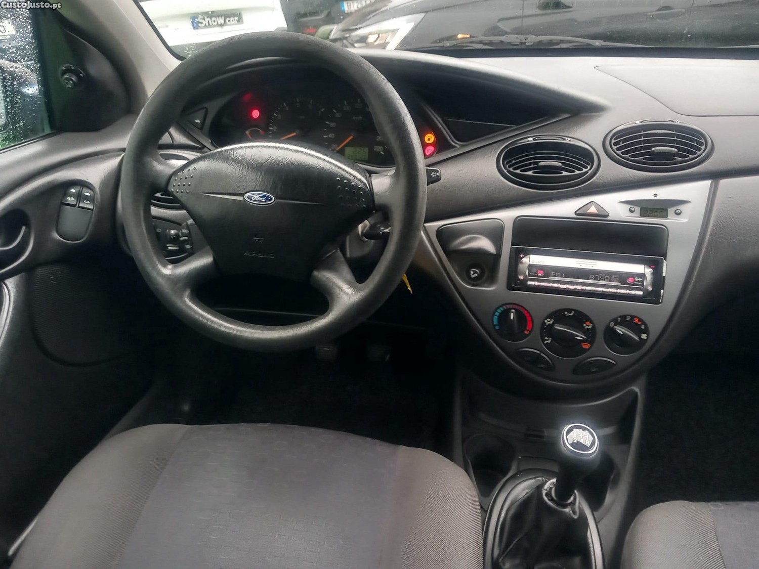 Ford Focus 1.4 Ambiente — fotografia 11