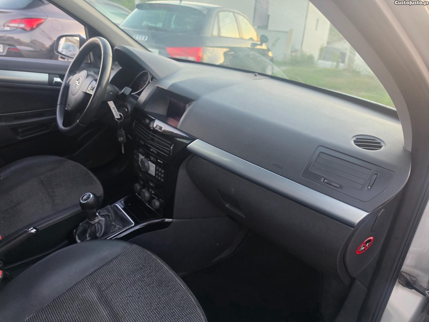 Opel Astra 1.7 cdti 125CV Cosmo — fotografia 6