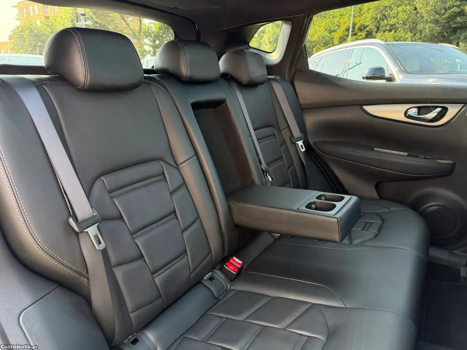 Nissan Qashqai 1.6 dCi Tekna Premium Pele Preta Xtronic — fotografia 8