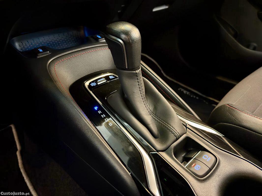 Toyota Corolla 1.8 Hybrid Exclusive — fotografia 10