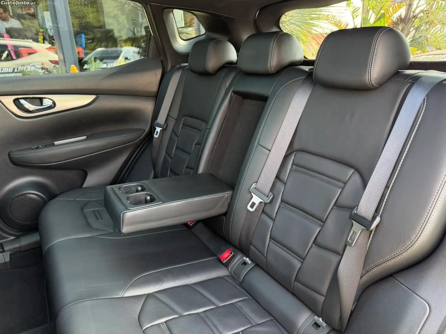 Nissan Qashqai 1.6 dCi Tekna Premium Pele Preta Xtronic — fotografia 9