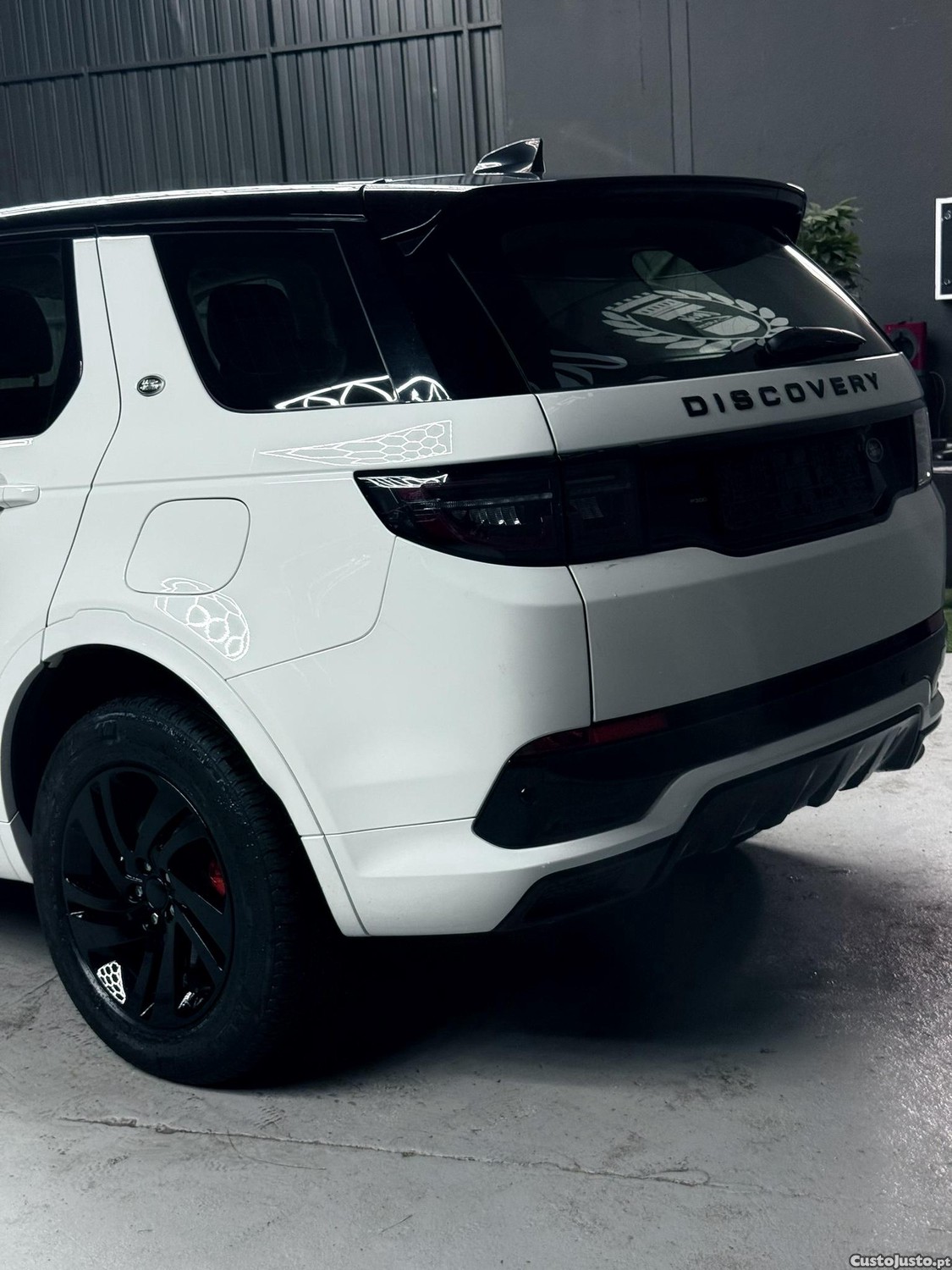 Land Rover Discovery R Dynamic — fotografia 11