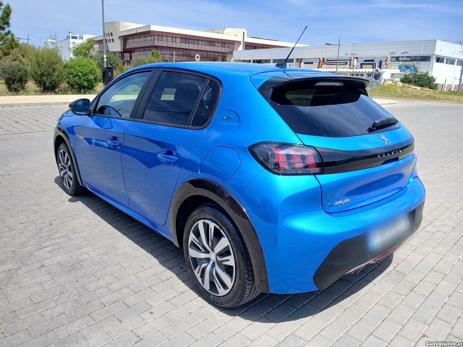Peugeot 208 50 kWh Allure Pack — fotografia 5