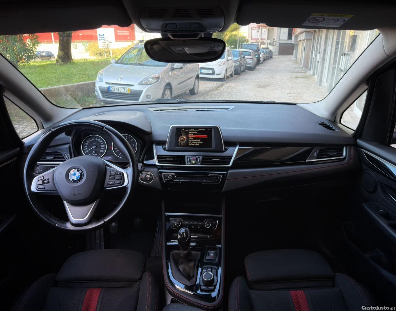 BMW 216 Gran Tourer d Line Sport — fotografia 19