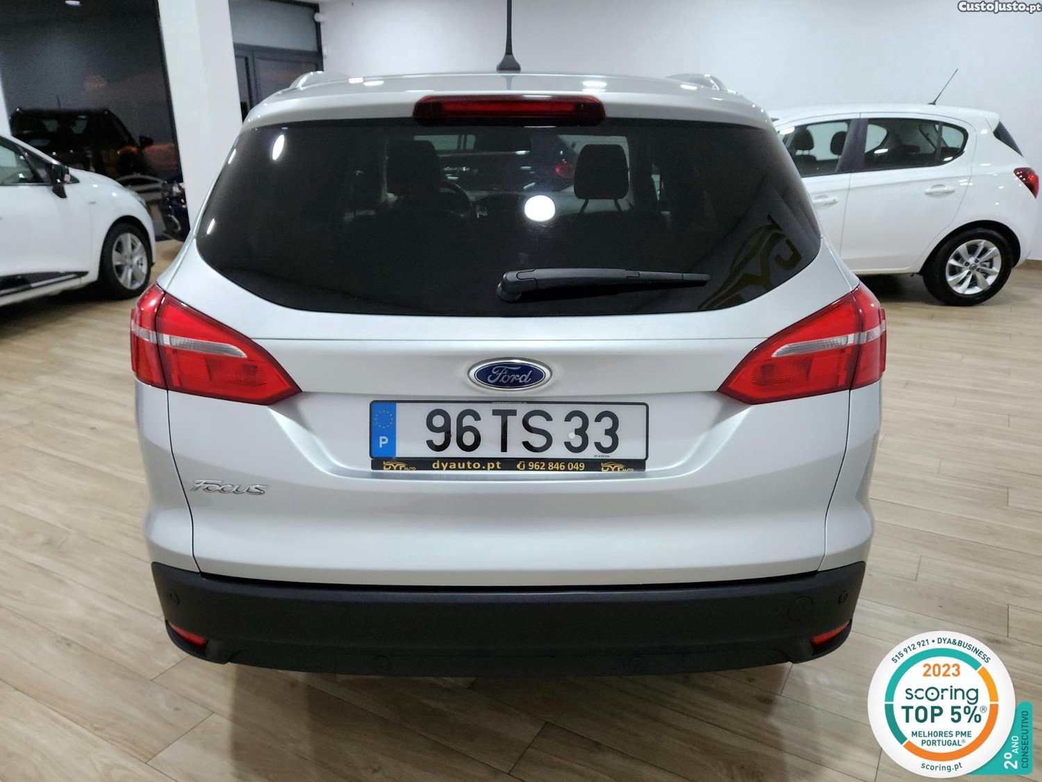Ford Focus SW 1.5TDCi Titanium 120cv — photo 4