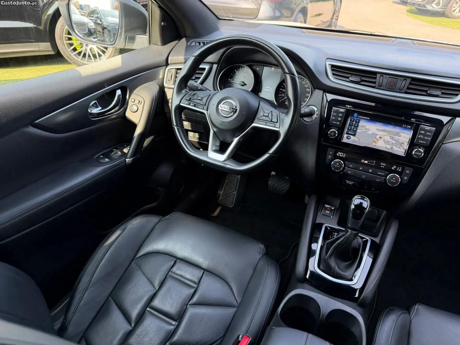 Nissan Qashqai 1.6 dCi Tekna Premium Pele Preta Xtronic — fotografia 6