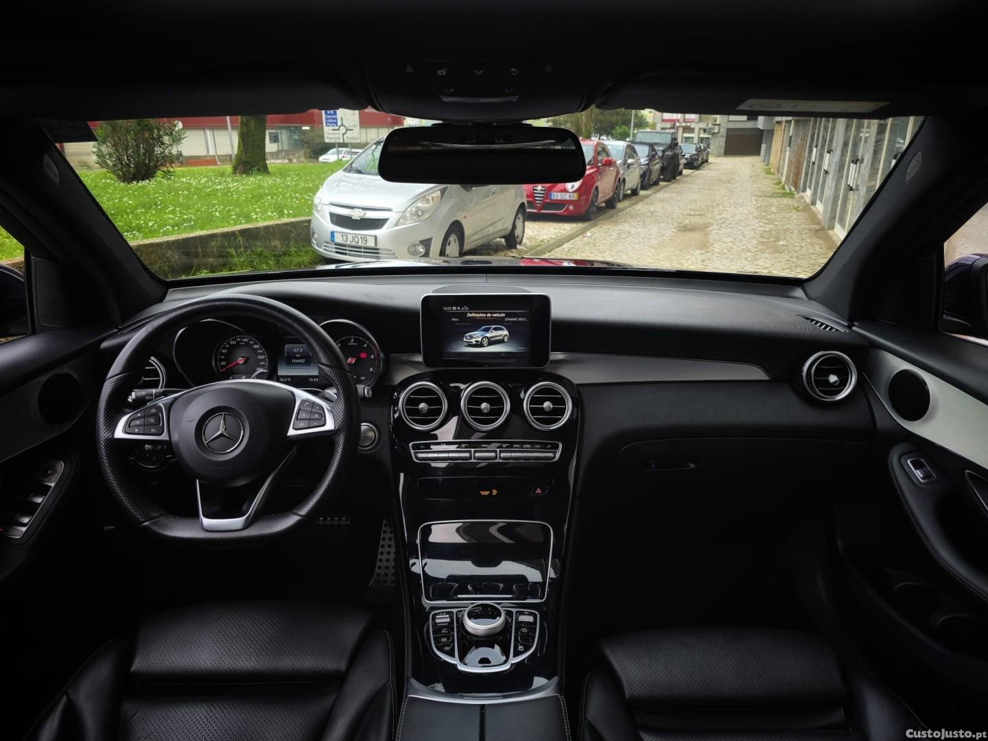 Mercedes-Benz GLC 250 d Exclusive 4-Matic — fotografia 4