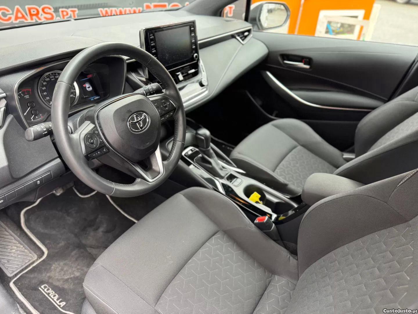 Toyota Corolla 1.8 hybrid comfort — fotografia 8