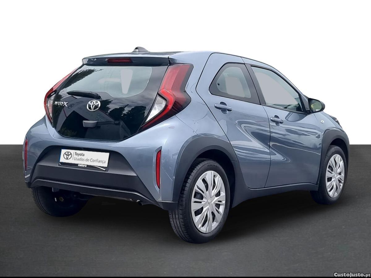 Toyota Aygo X 1.0 Play — fotografia 3