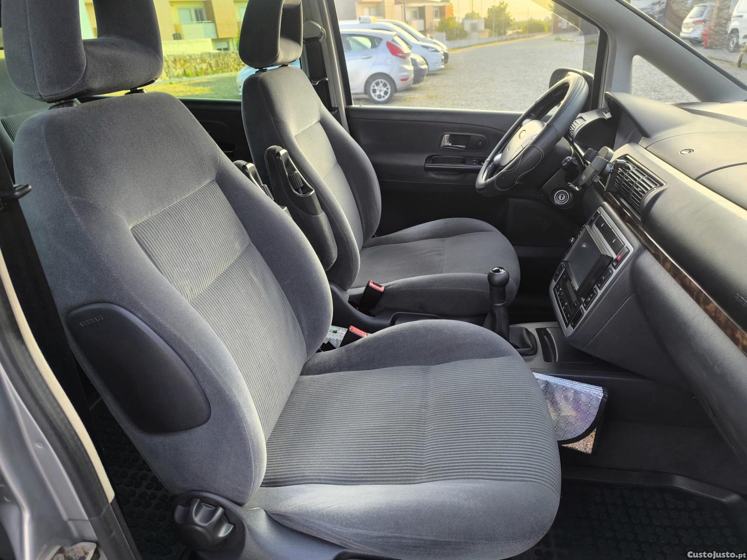 Ford Galaxy 1.9 TDI- 130CV- CX 6 velocidades — fotografia 4