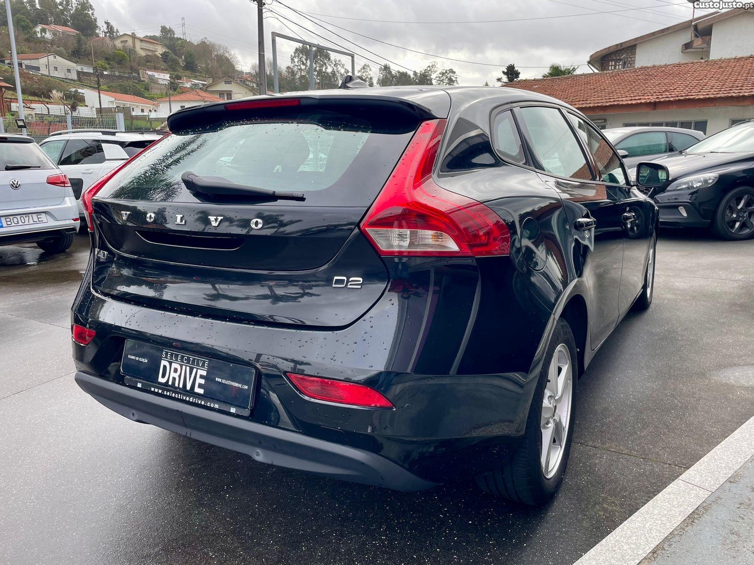 Volvo V40 2.0 D2 Kinetic Eco — fotografia 10