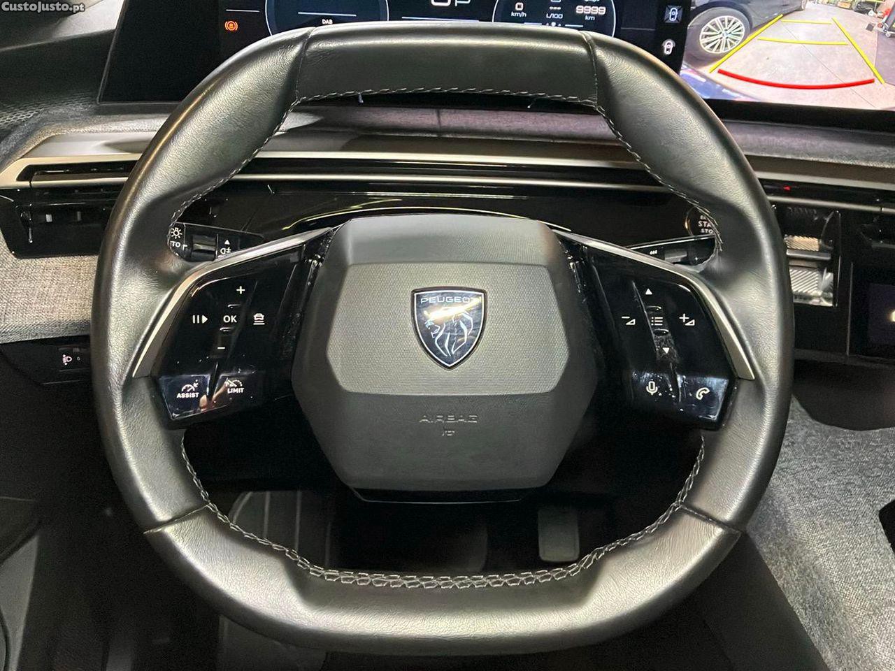 Peugeot 3008 1.2 Hybrid Allure e-DCS6 — fotografia 11