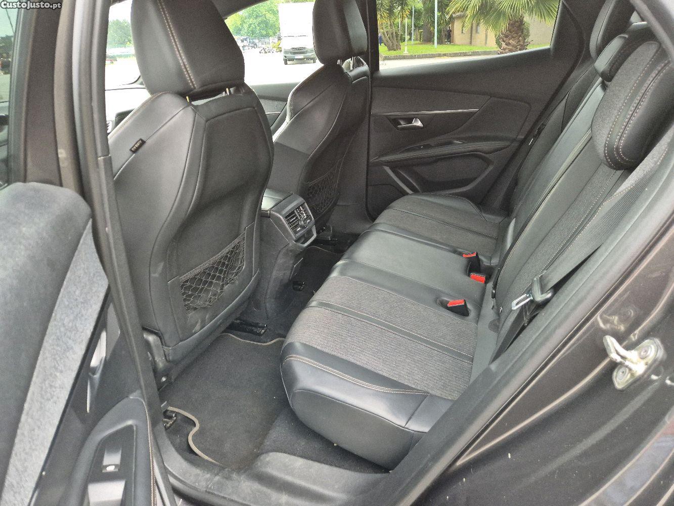 Peugeot 3008 2.0HDI 150cv — fotografia 2