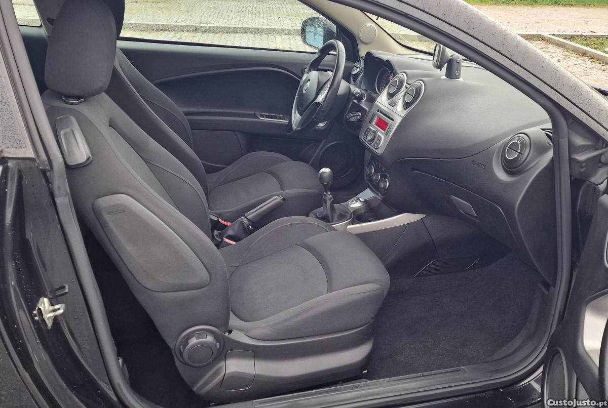 Alfa Romeo MiTo 1.3 Multijet S&S Distintive Nacional — fotografia 4