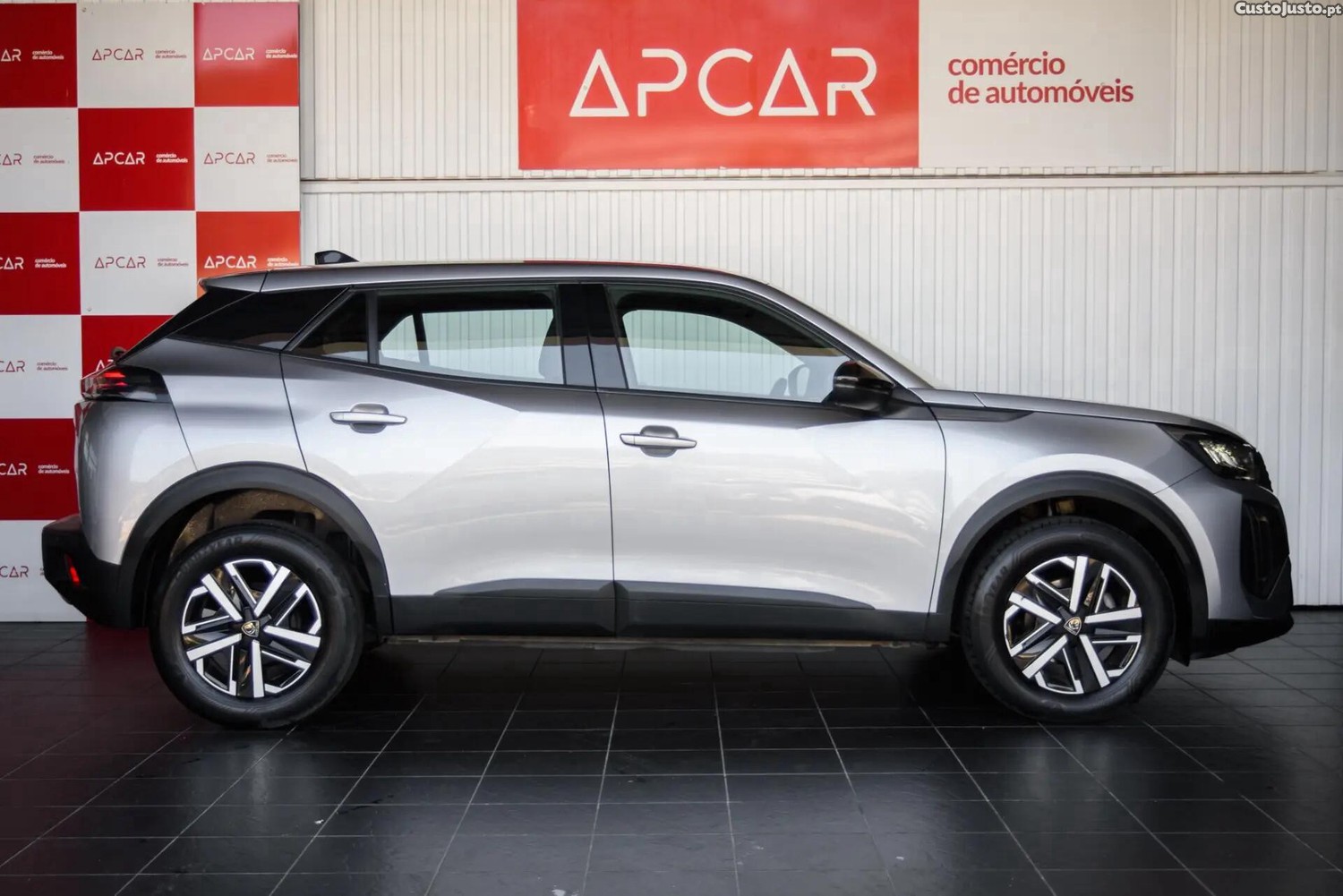 Peugeot 2008 1.2 PureTech Active — fotografia 30