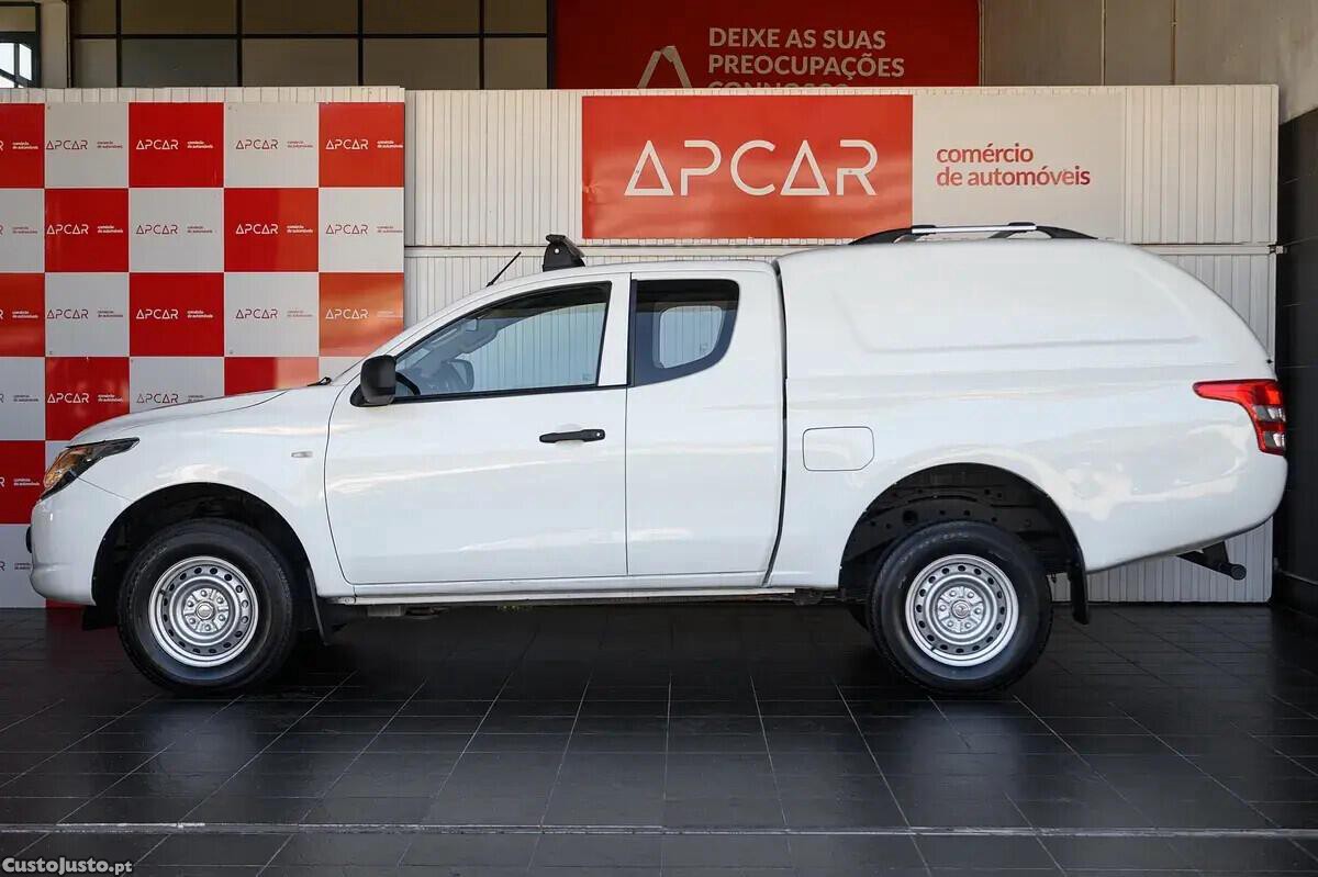 Mitsubishi L200 2.4 DI-D Club Invite Strakar Look 4WD — fotografia 26