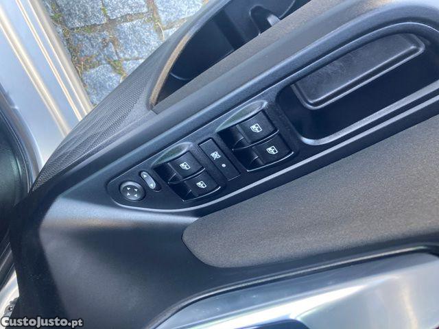 Fiat Tipo 1.3 MultiJet Life — fotografia 5