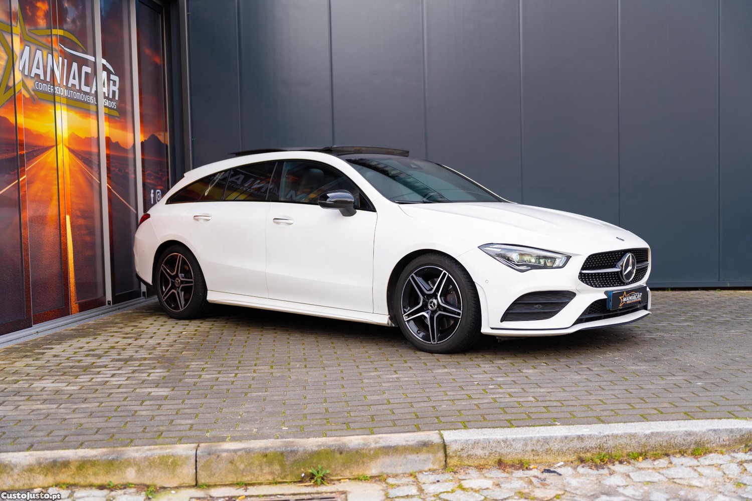 Mercedes-Benz CLA 220 AMG LINE — fotografia 19