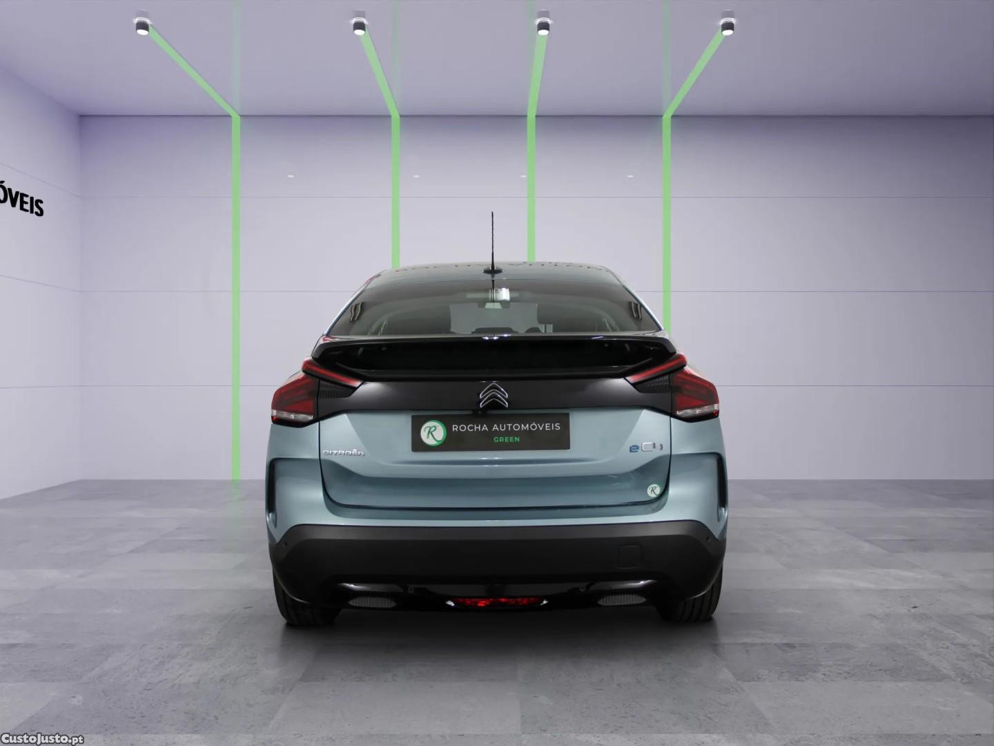 Citroën e-C4 50 kWh Shine — fotografia 12