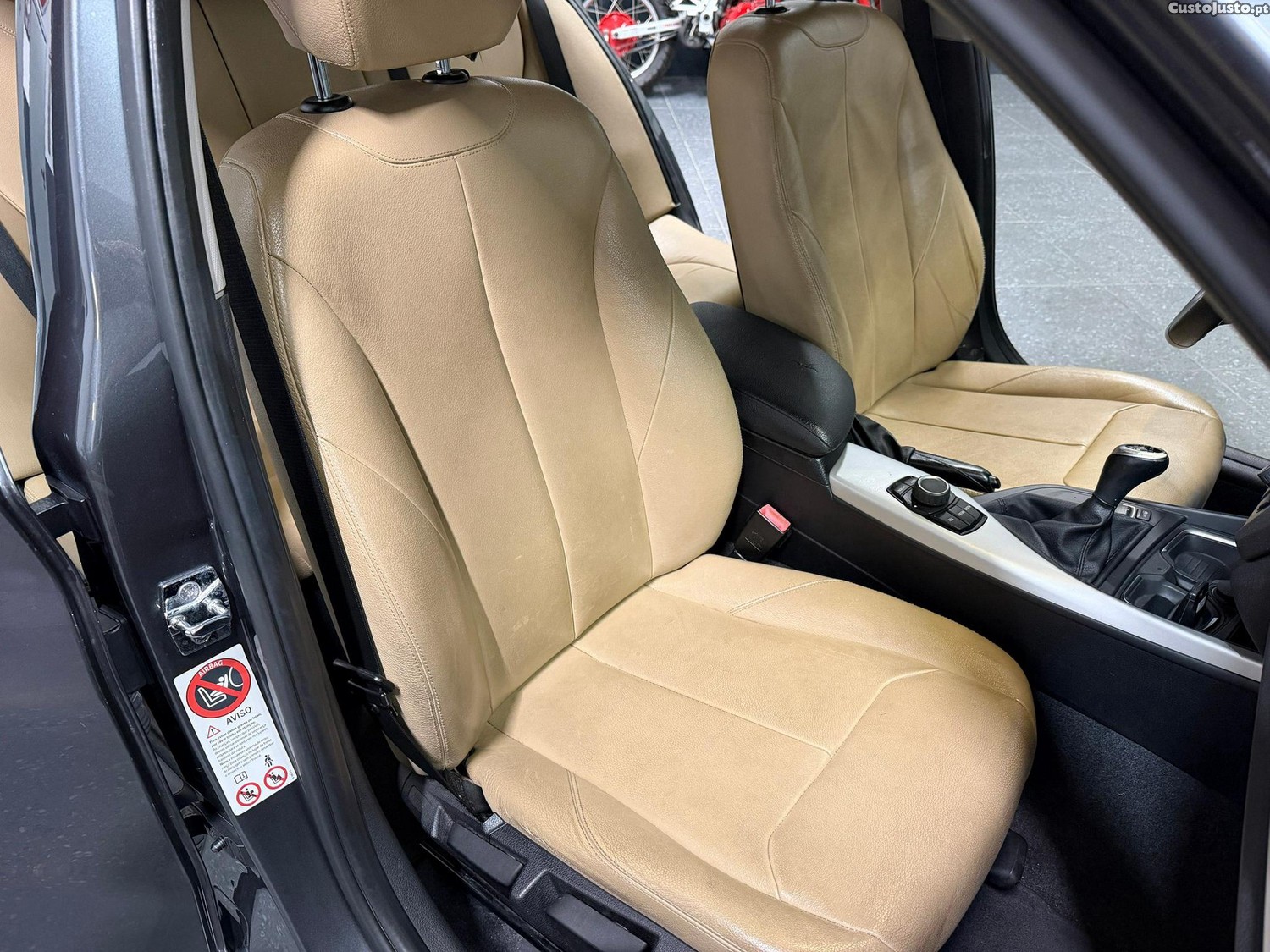 BMW 116 d EfficientDynamics — fotografia 11