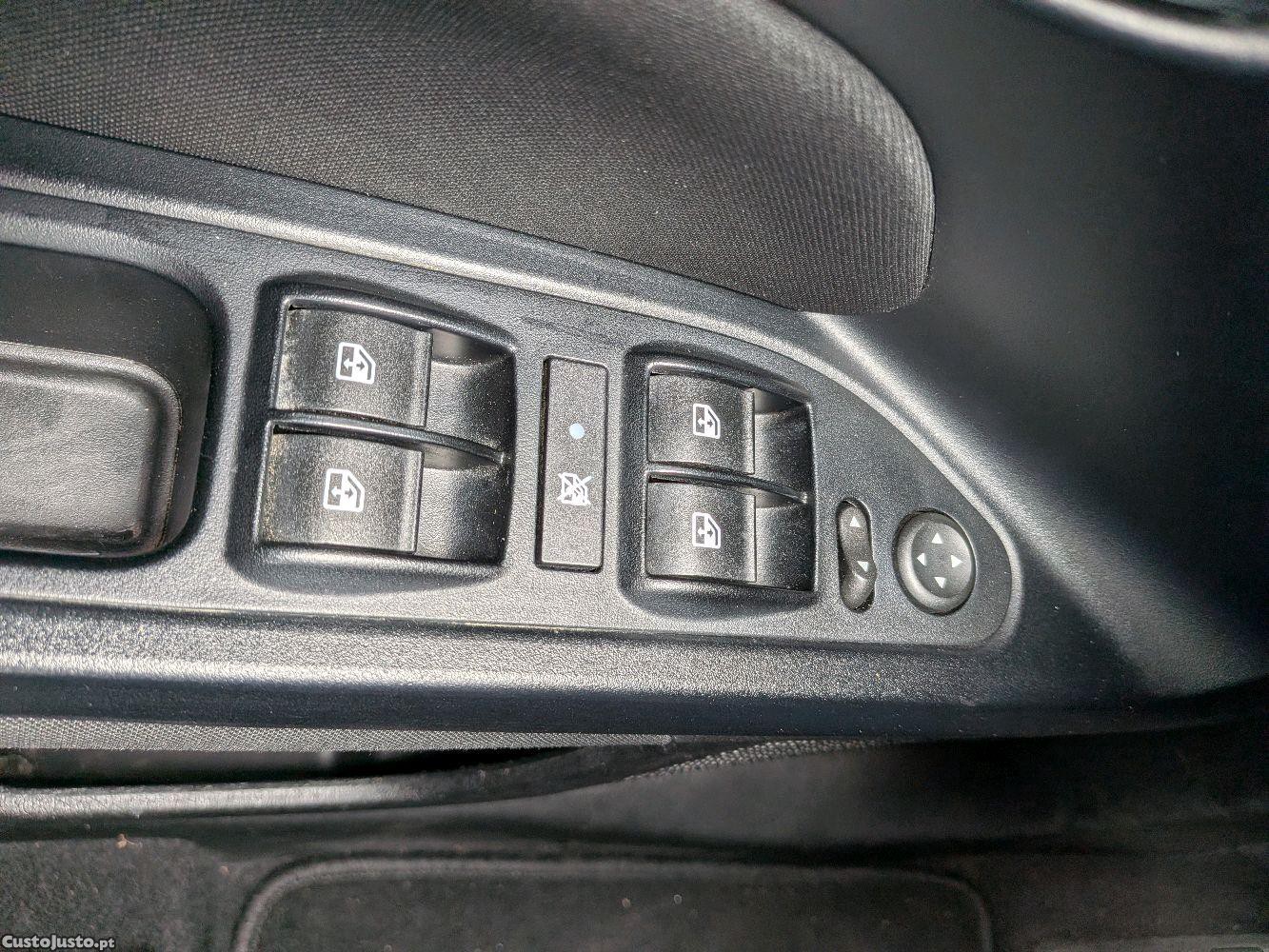 Fiat Tipo 1.3 MultiJet Mirror — fotografia 3