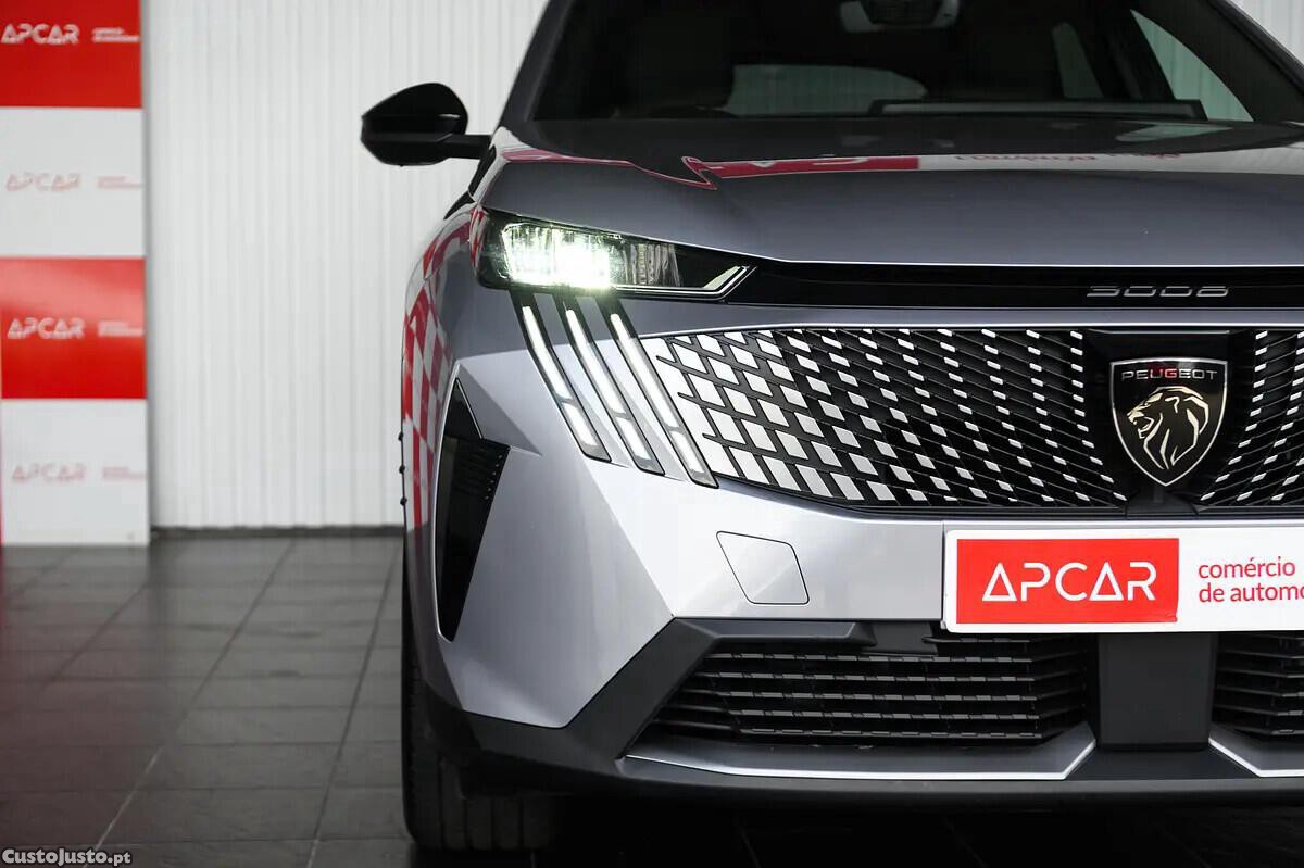 Peugeot 3008 1.2 Hybrid Allure e-DCS6 — fotografia 18