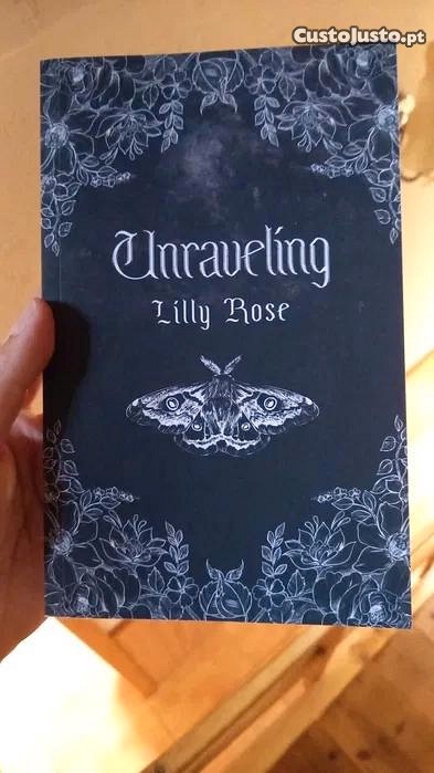 Livros de Poesia - "Of Dreams And Sorrow", "Unraveling" (Lily Rose)