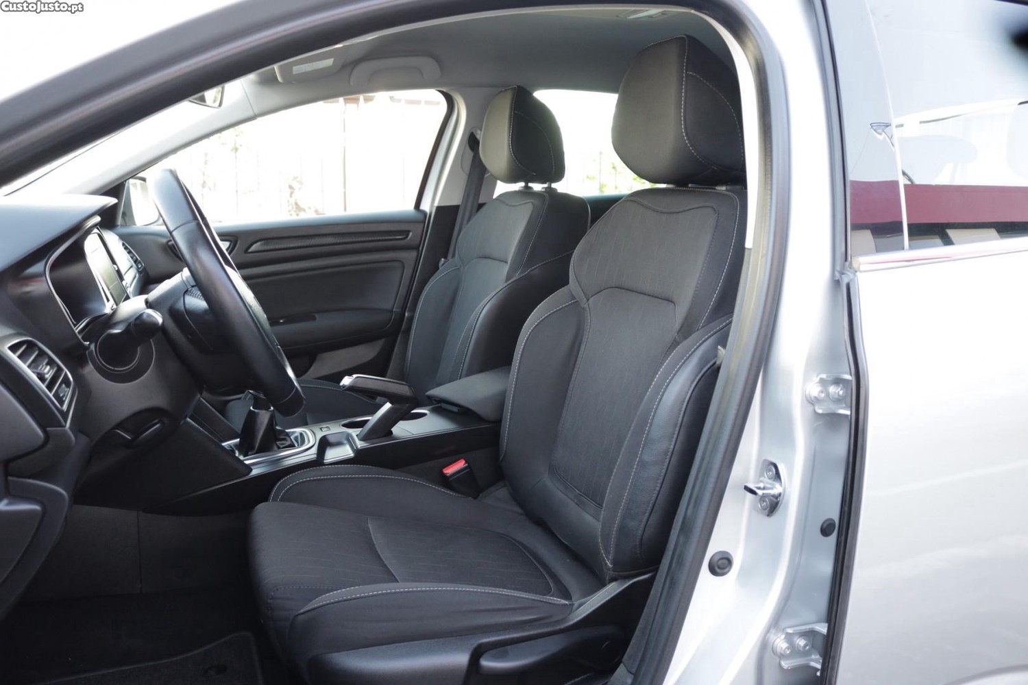 Renault Mégane 1.5 Blue DCI Limited 115cv — fotografia 46