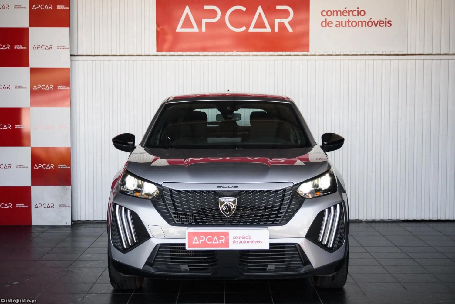 Peugeot 2008 1.2 PureTech Active — fotografia 13