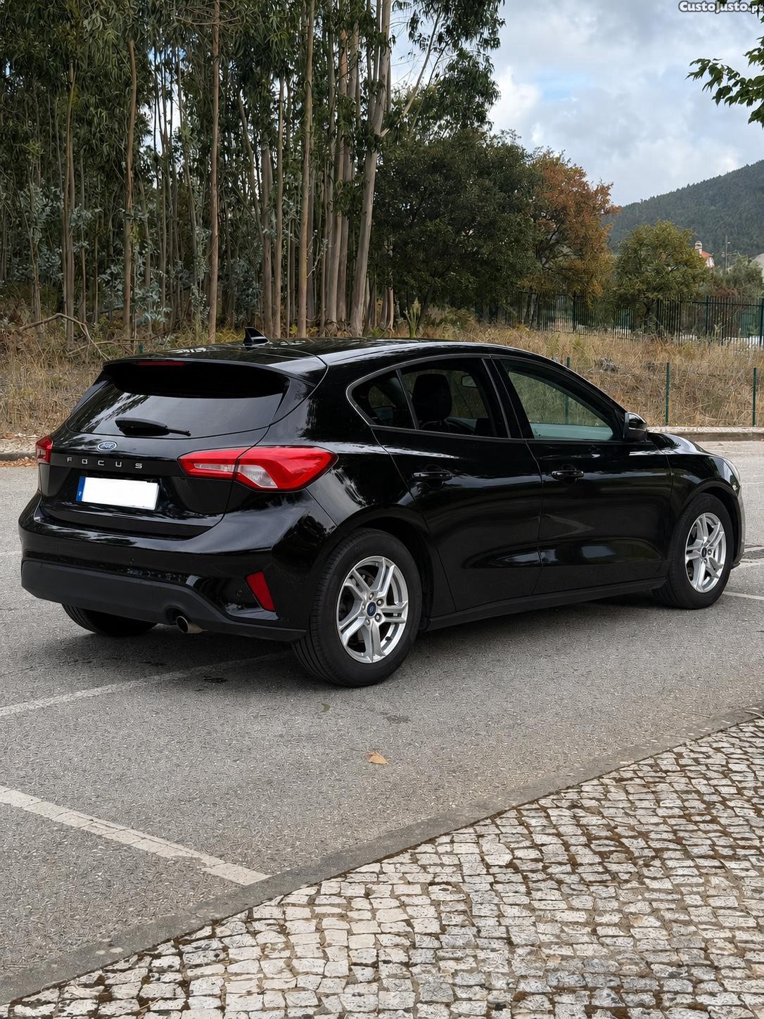Ford Focus 1.5 EcoBlue — fotografia 7