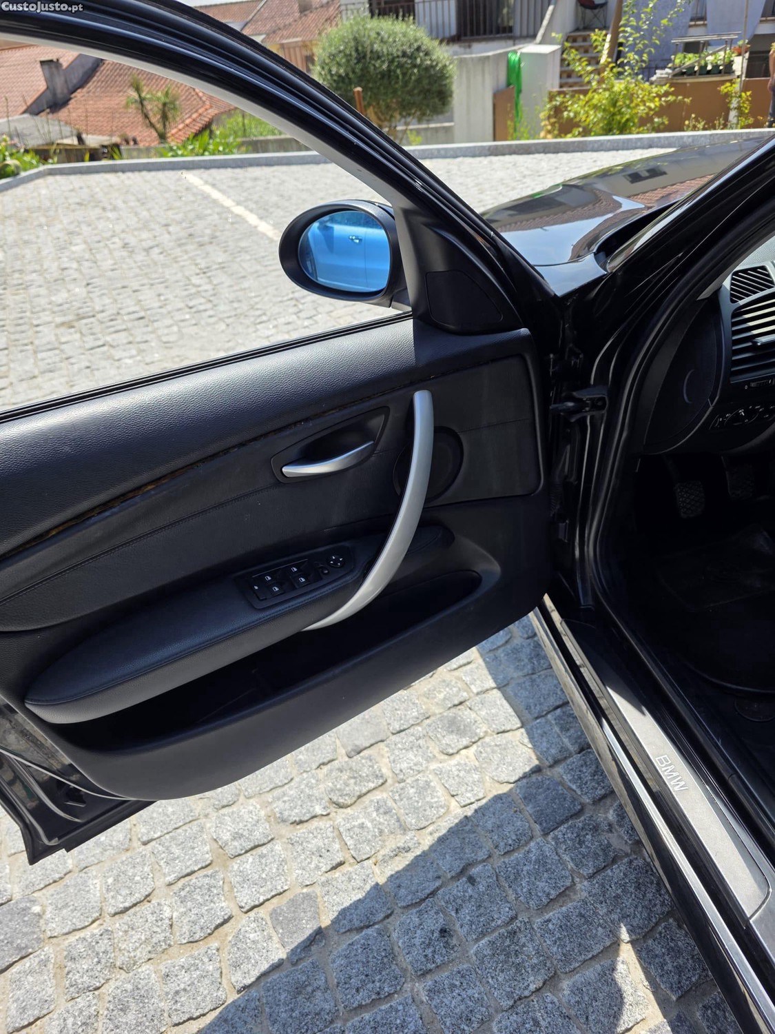 BMW 120 LCI 177 cv — fotografia 2