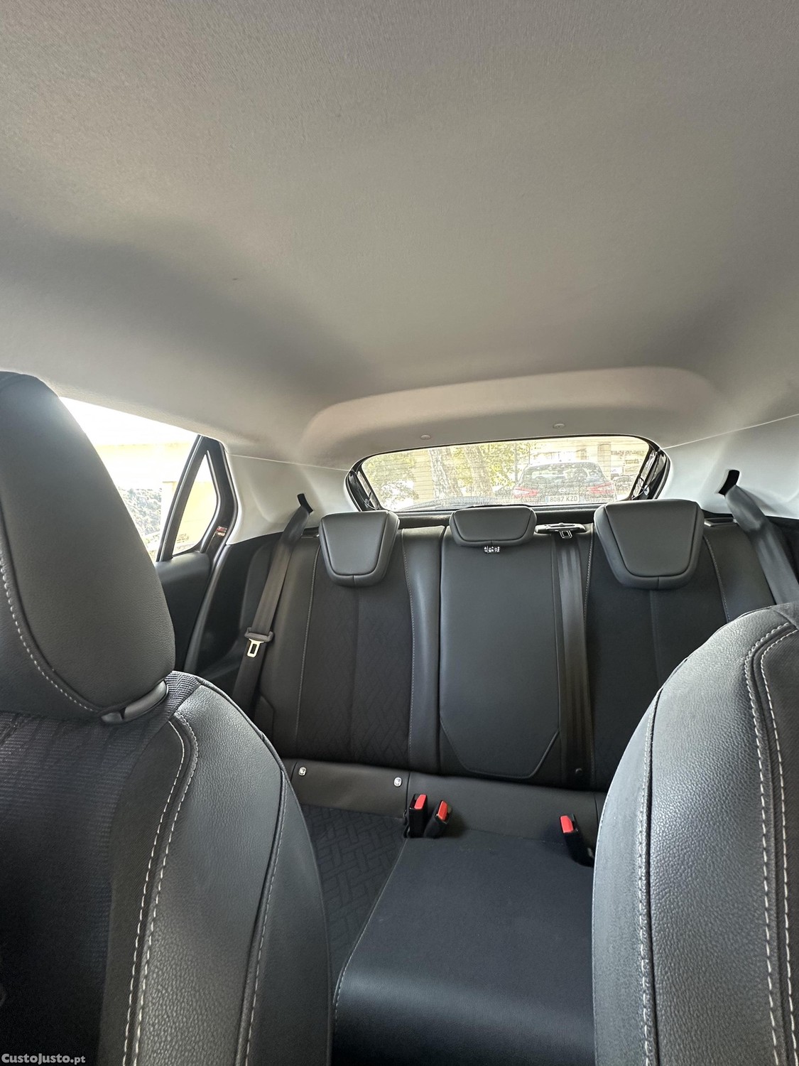 Opel Corsa 1.2 — fotografia 3
