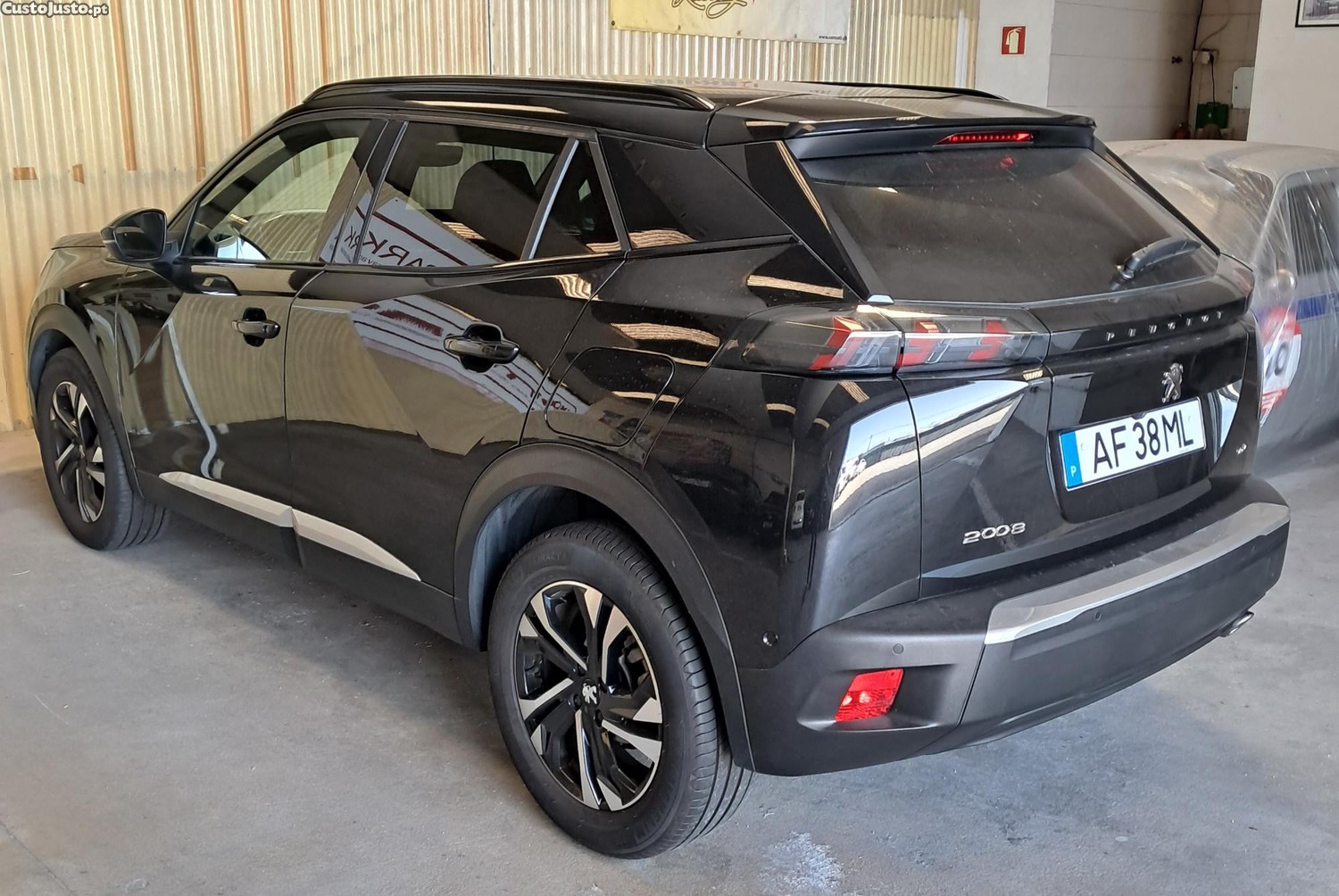 Peugeot 2008 GT Blue Hdi 131cv — fotografia 4