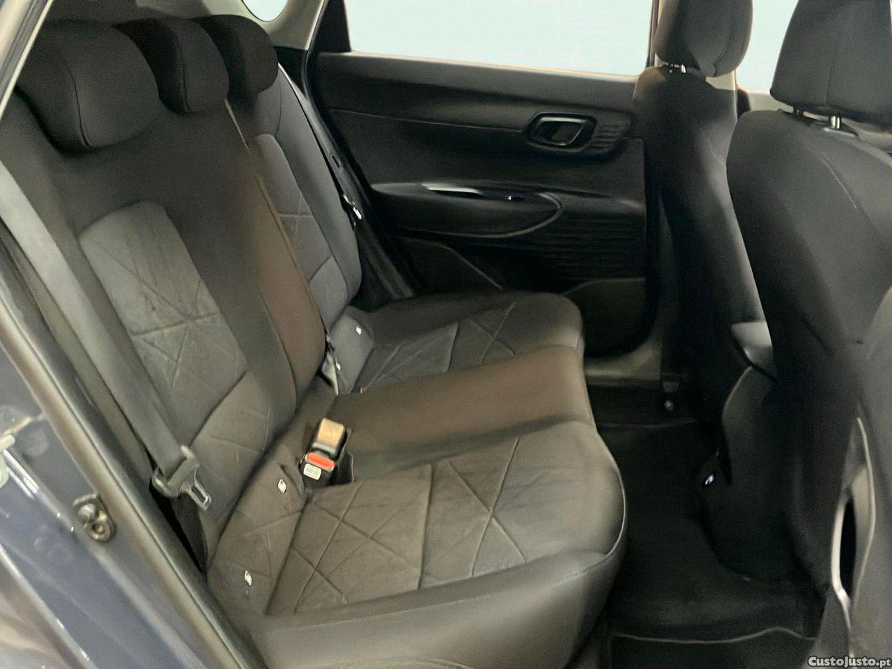 Hyundai Bayon 1.0 T-GDI Premium — fotografia 7