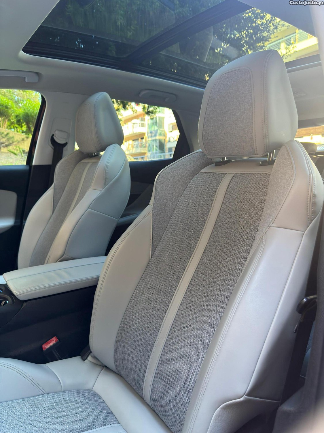 Peugeot 3008 1.2 PureTech Allure EAT8 — fotografia 7