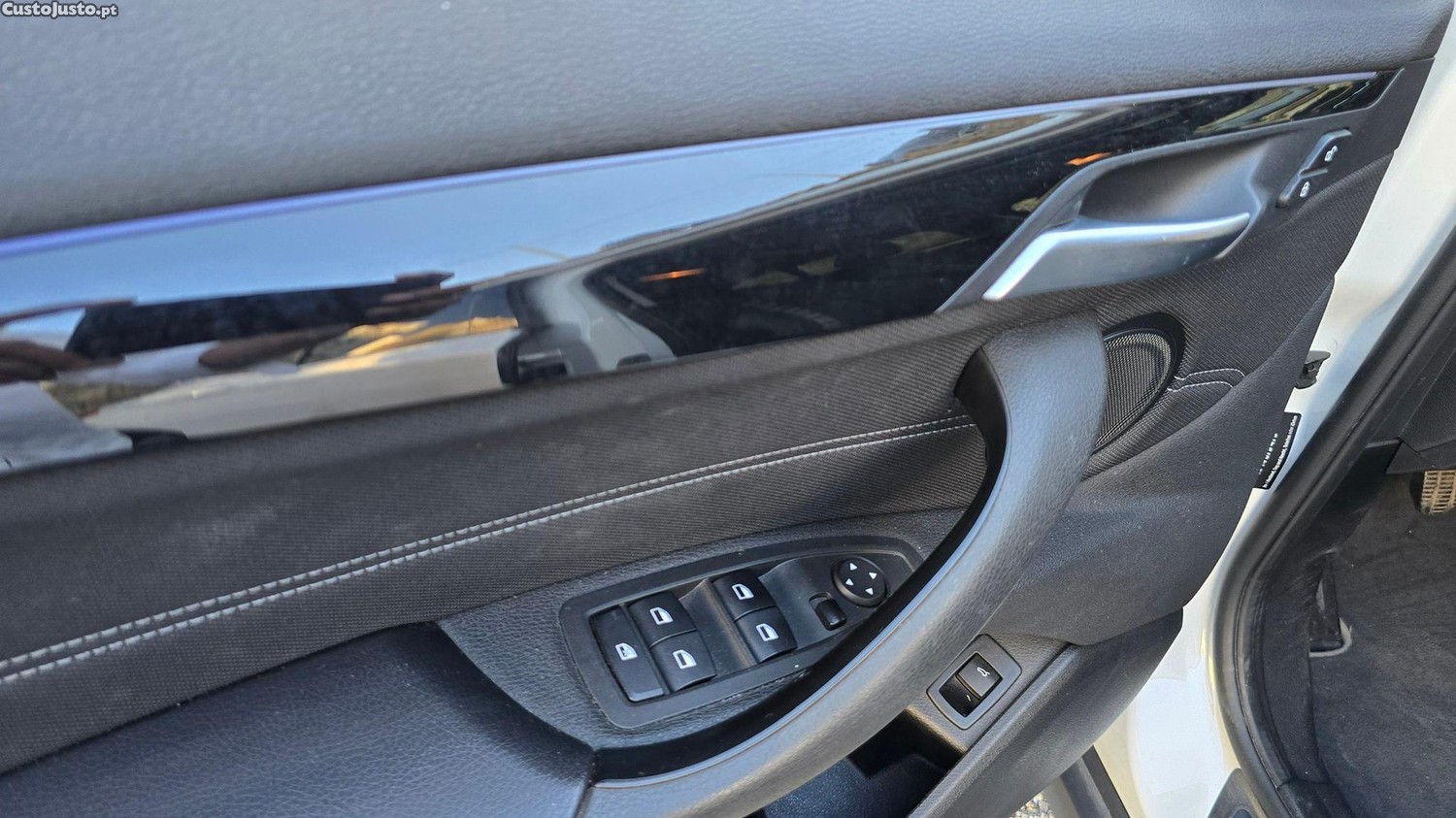 BMW X2 18 i sDrive Advantage — fotografia 23