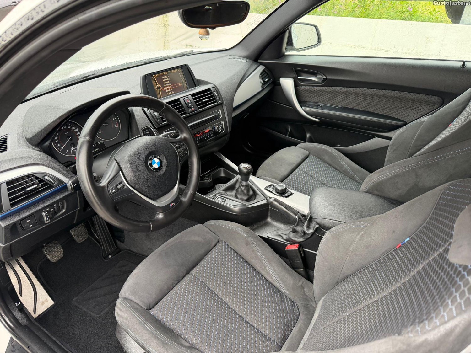 BMW 116 MOTOR 2.0d PACK M ORIGINAL — fotografia 7