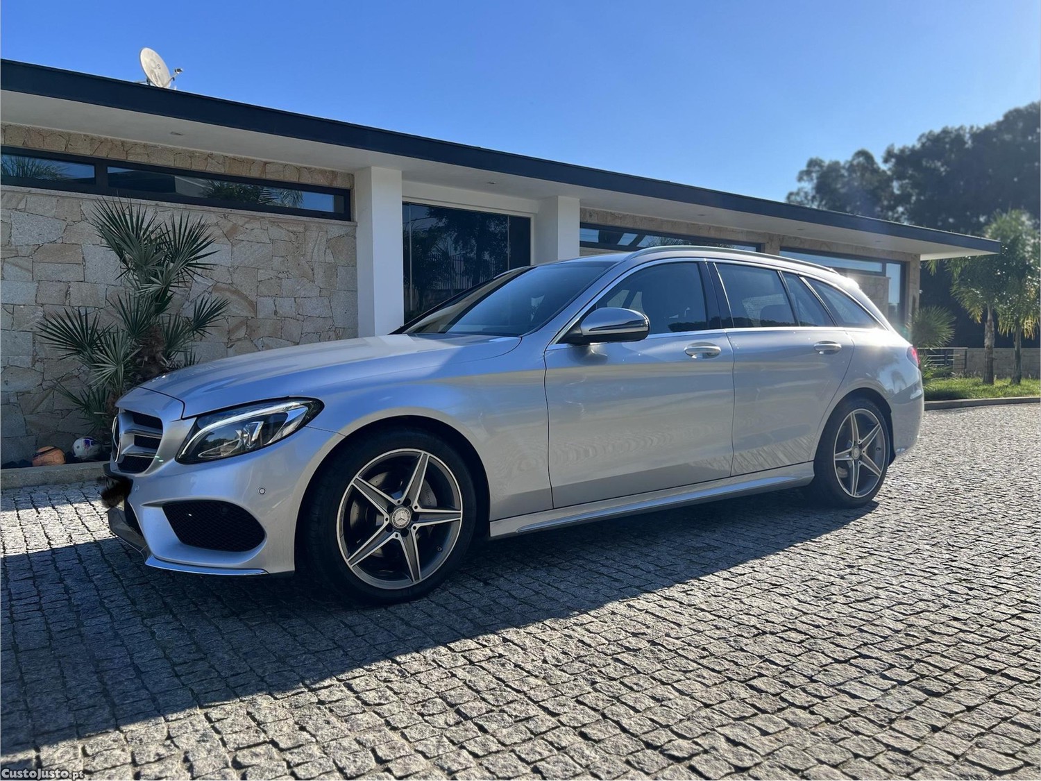 Mercedes-Benz C 220 220d AMG — fotografia 11