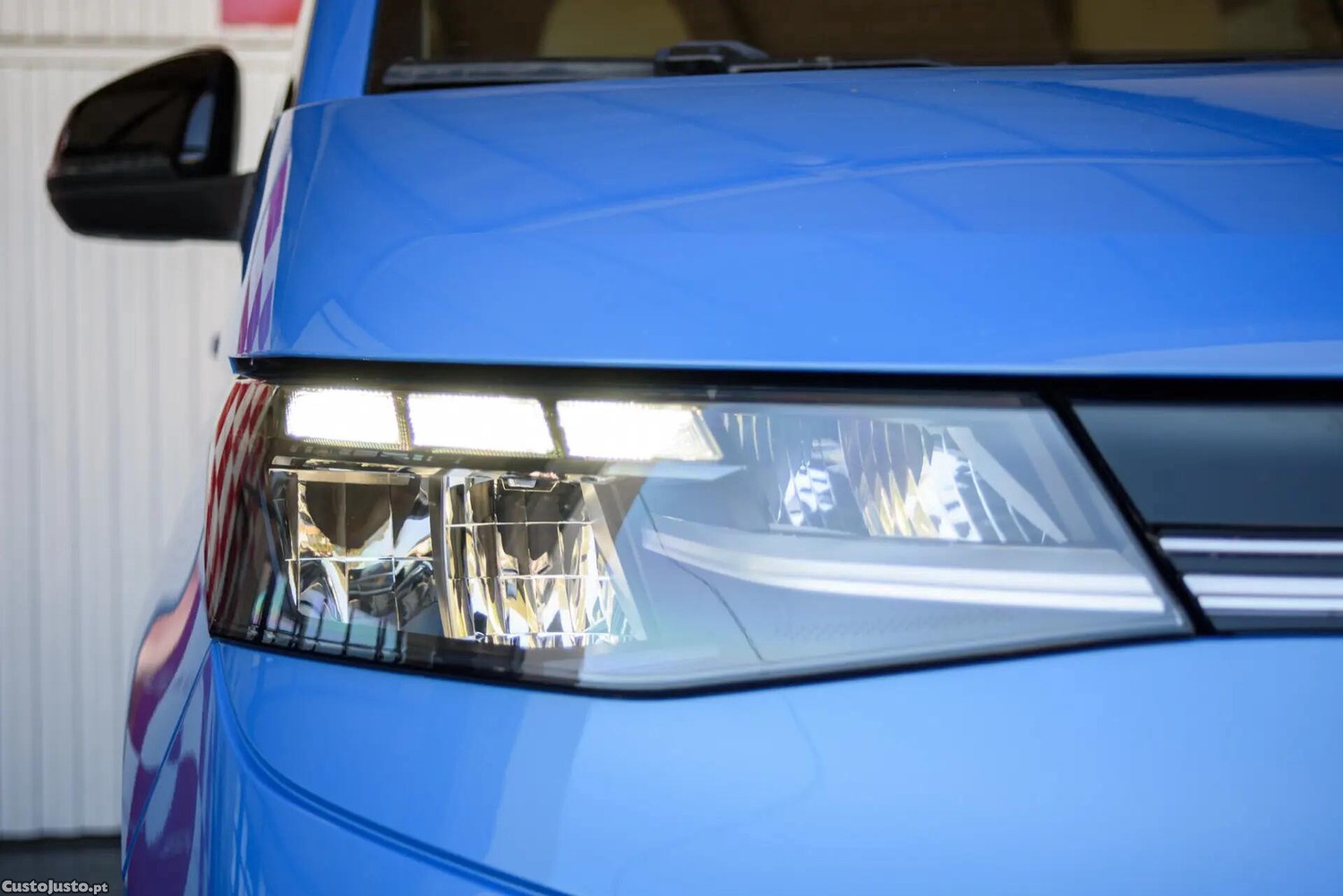 Volkswagen Multivan 1.4 TSI e-Hybrid Life DSG — fotografia 12