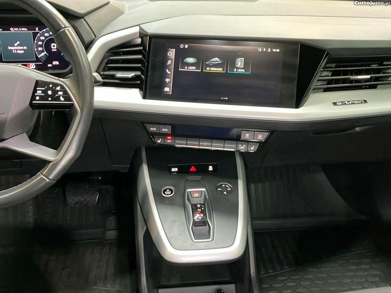 Audi Q4 Sportback e-tron 35 55 kWh — fotografia 13