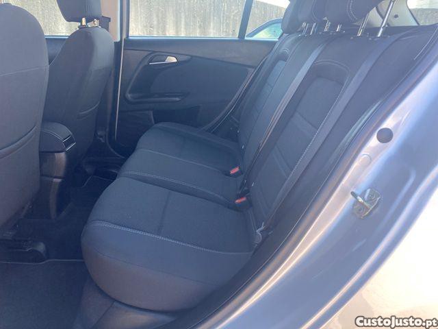 Fiat Tipo 1.3 MultiJet Life — fotografia 3