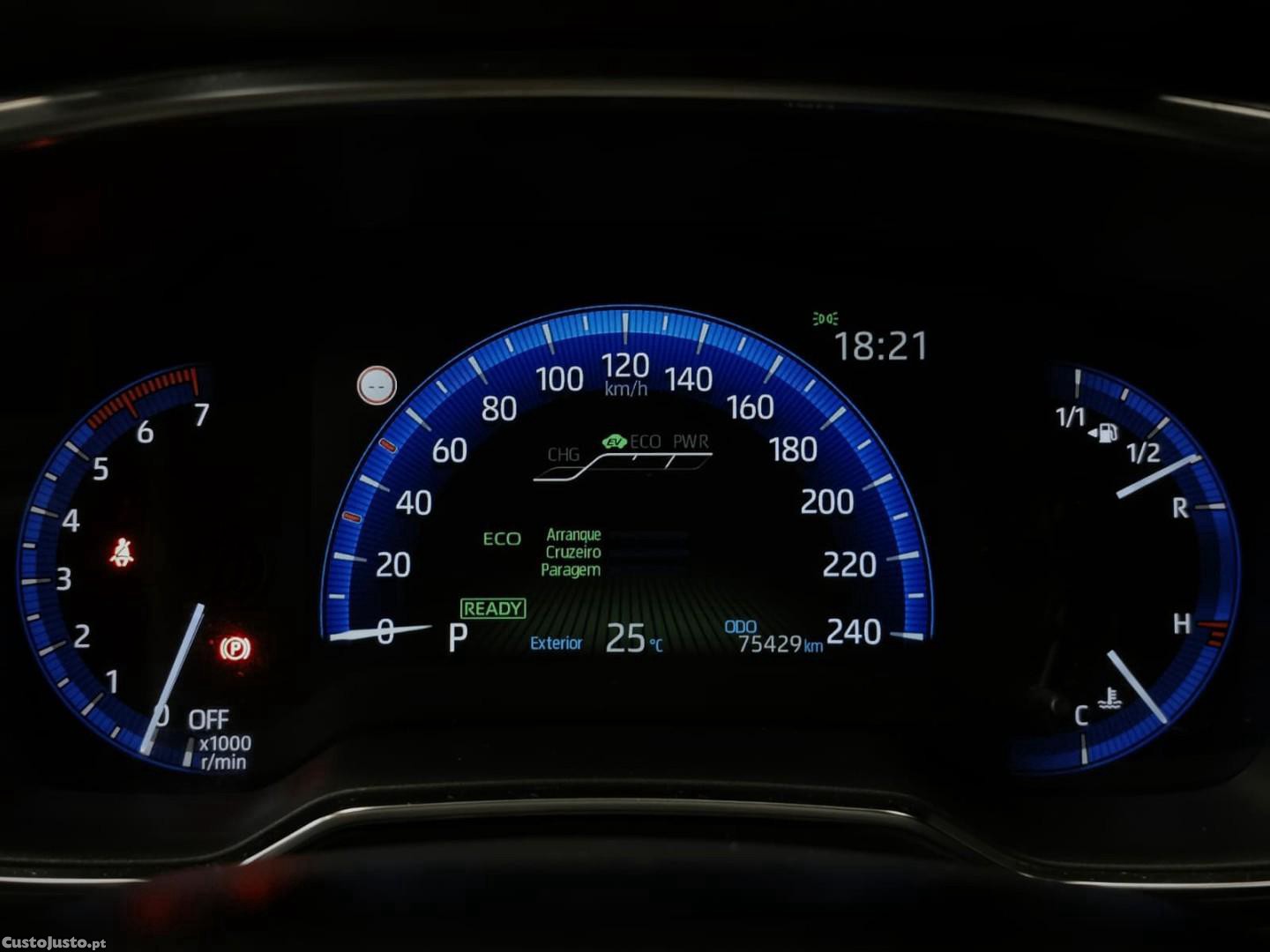 Toyota Corolla 1.8 Hybrid Comfort — fotografia 11