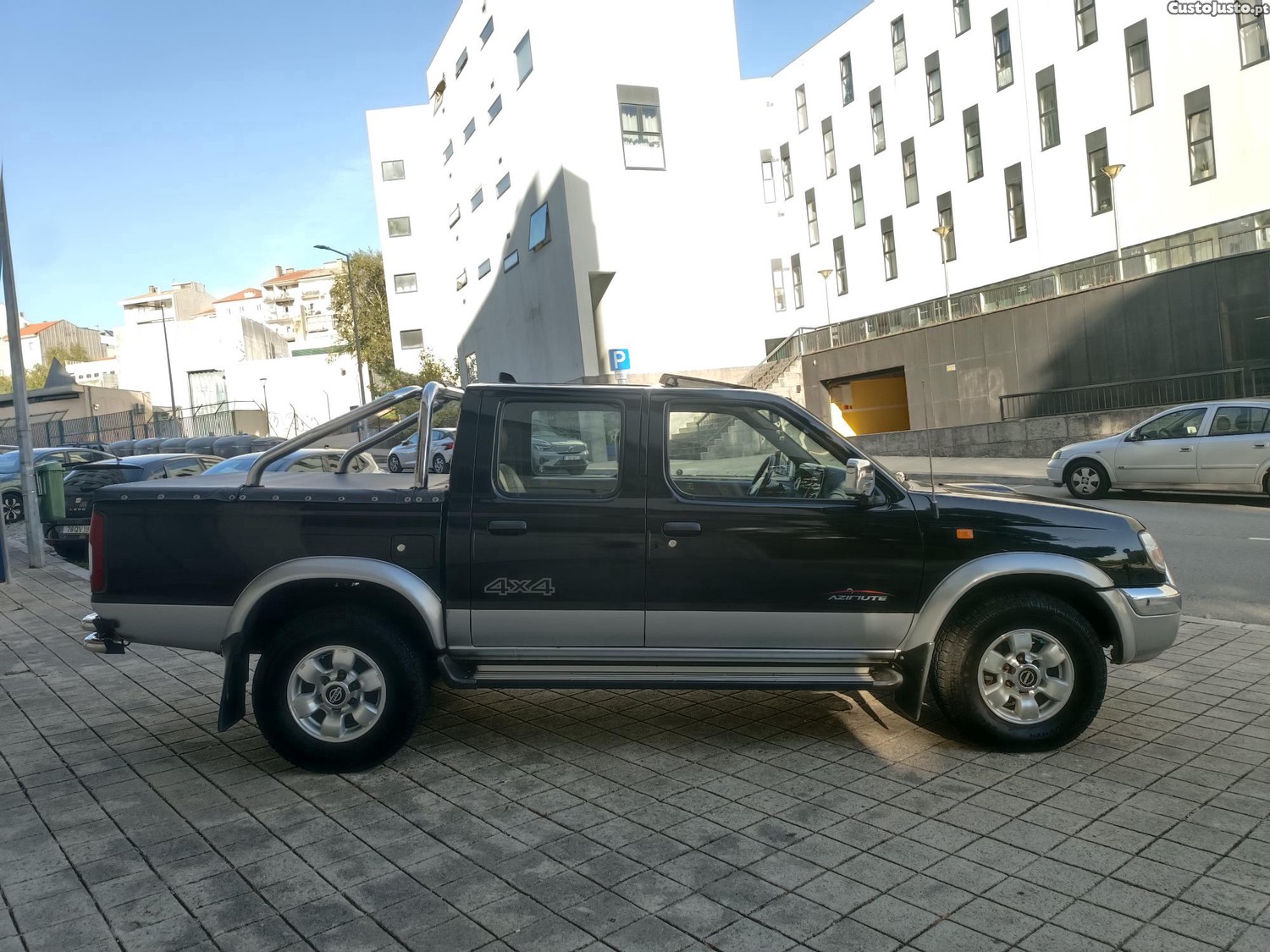Nissan Navara 2.5 td 104cv azimute — fotografia 14